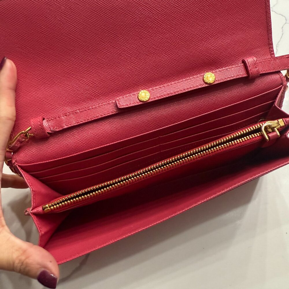 Prada Saffiano Wallet on Chain or clutch - Picture 6 of 12